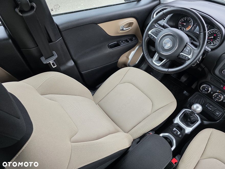 Jeep Renegade 1.6 E-torQ Longitude Adventure Edition - 24