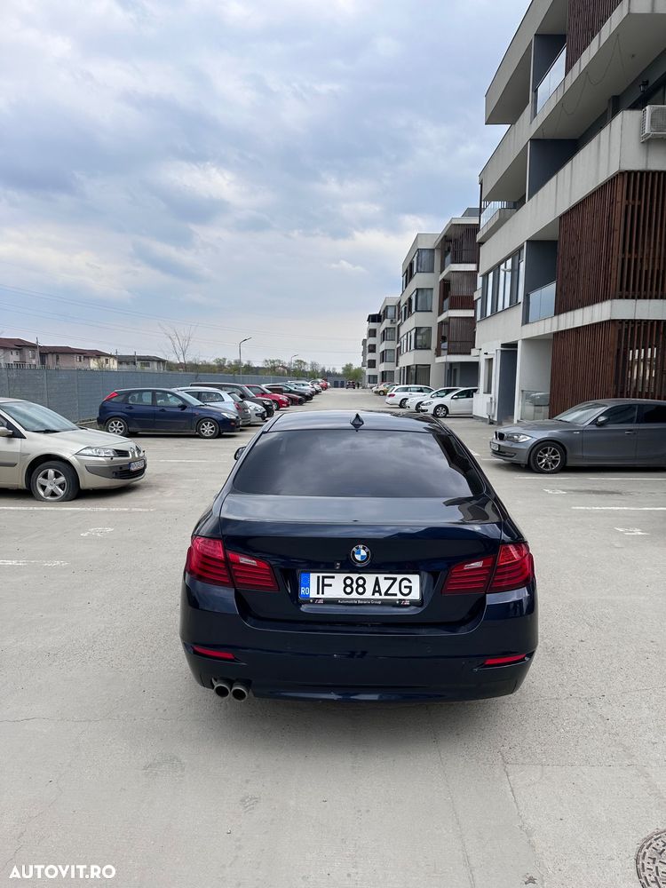 BMW Seria 5 520d xDrive - 4