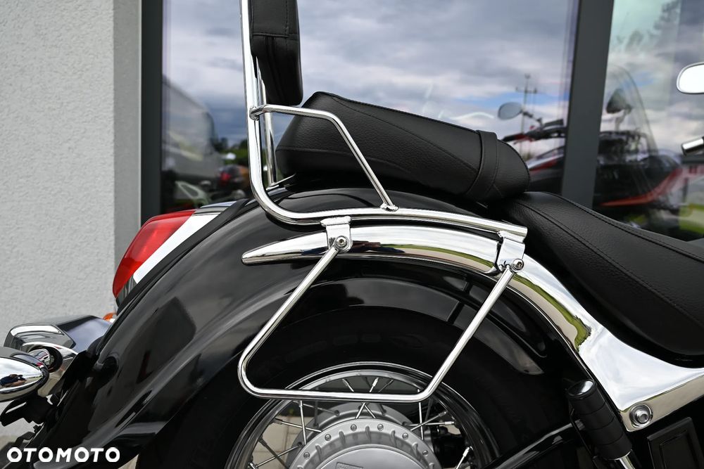 Suzuki Intruder - 34