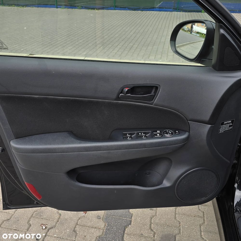 Hyundai i30 i30cw 1.6 CRDi blue Classic - 22