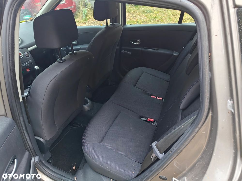 Renault Clio 2008 photo 5