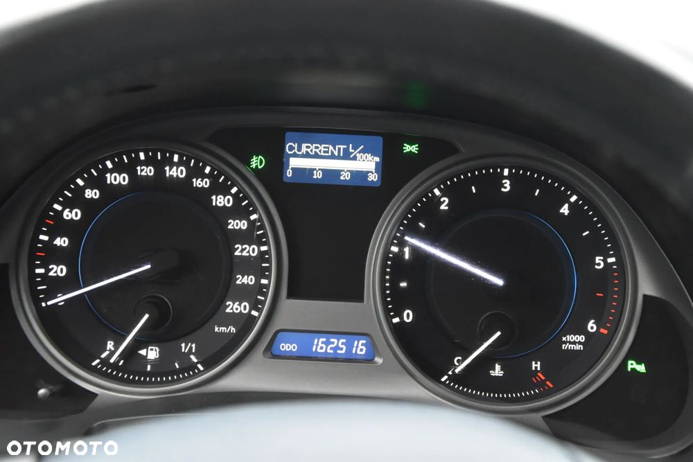 Lexus IS 220d Executive Line - 20