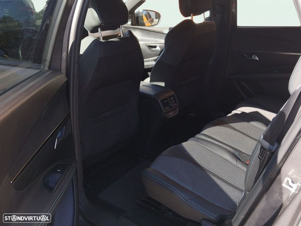 Peugeot 5008 1.2 PureTech Allure Pack EAT8 - 15