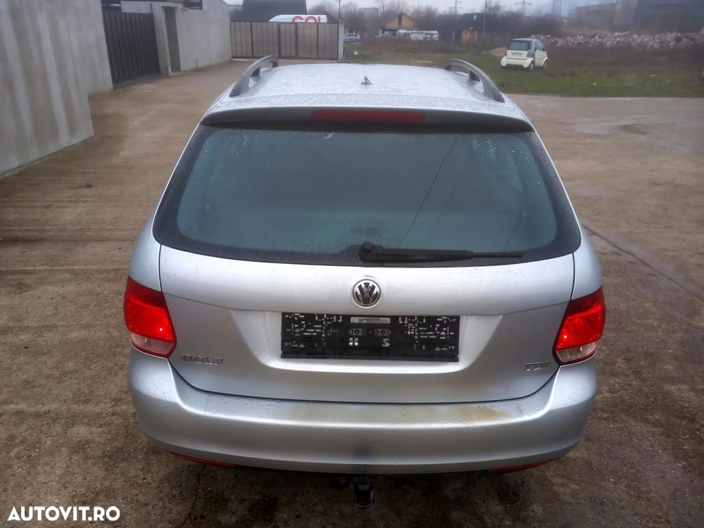 Volkswagen Golf - 5