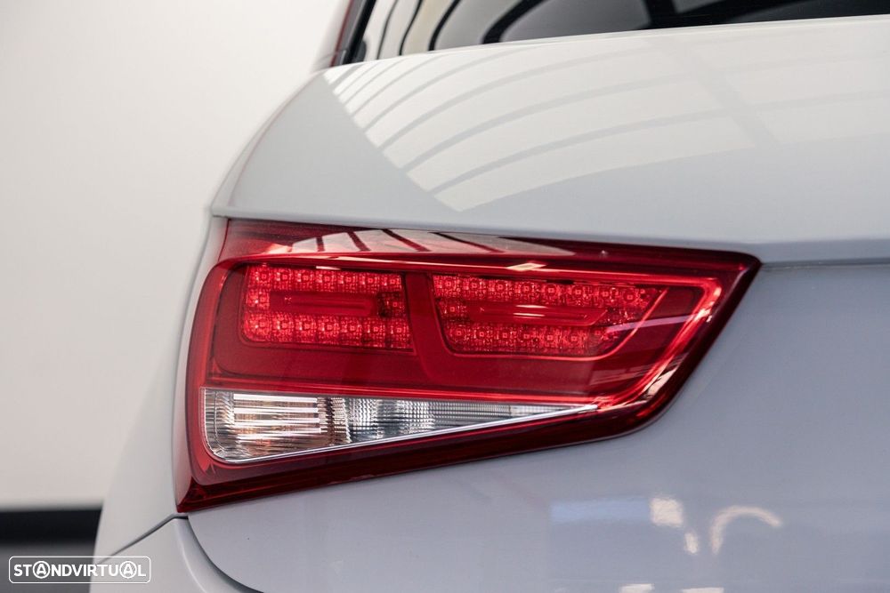 Audi A1 Sportback 2.0 TDI S line Sport Pack - 11