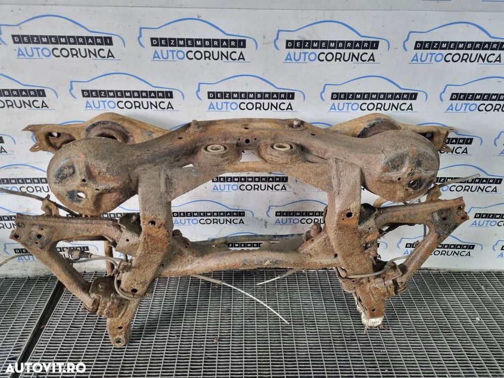 Punte spate Mitsubishi Shogun Pajero 3.2 D 2006 - 2011 SUV 2 Usi (1191) 4x4 - 4