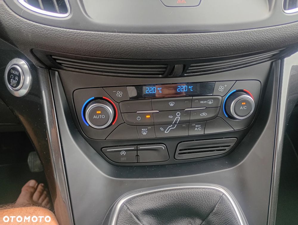 Ford C-MAX 1.5 TDCi Start-Stop-System Titanium - 30