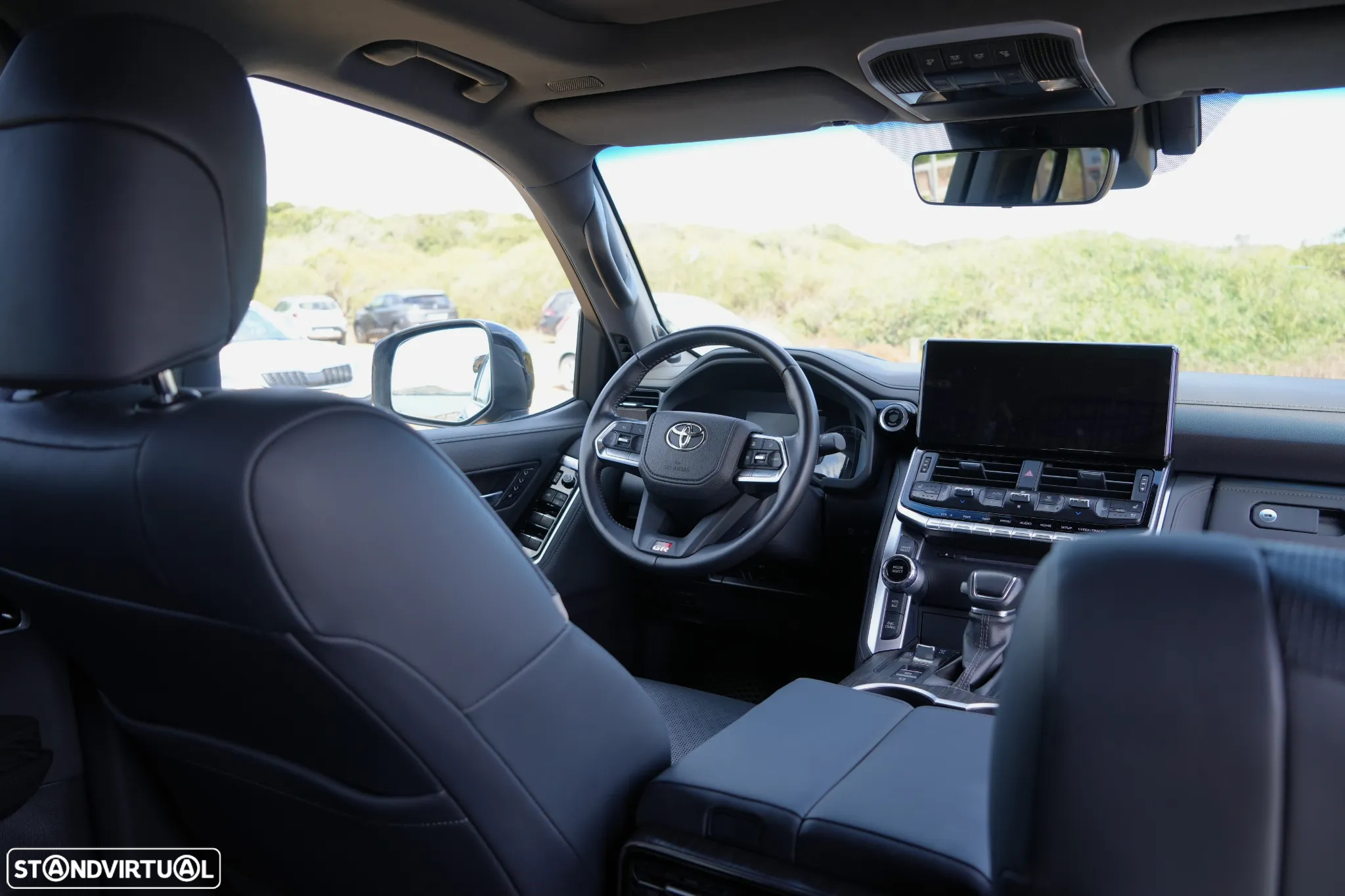 Toyota Land Cruiser - 30