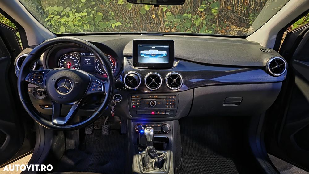 Mercedes-Benz B 180 - 7