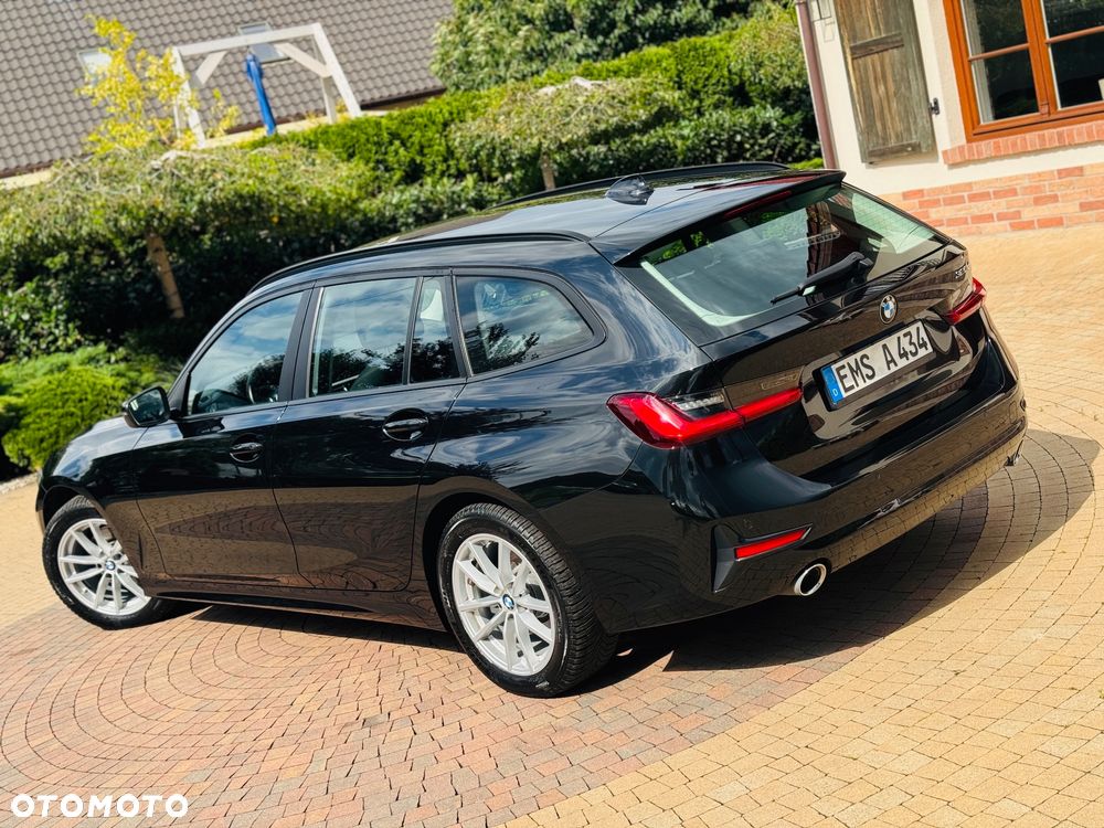 BMW Seria 3 320d Sport Line Shadow - 27