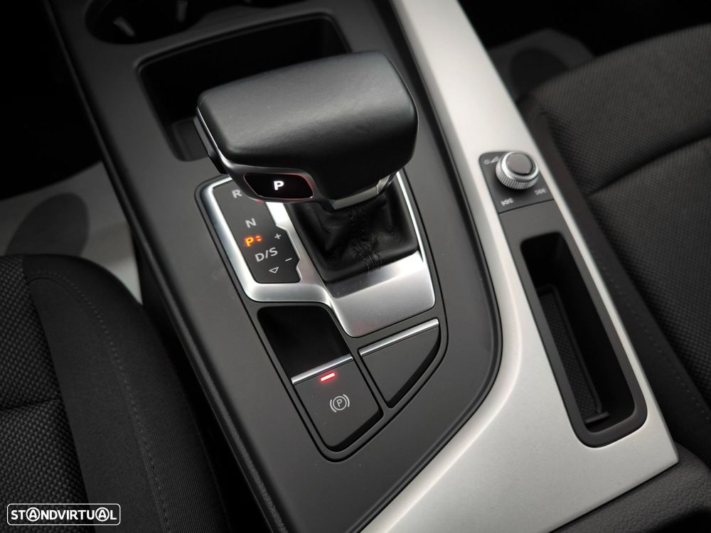 Audi A4 Avant 30 TDI Advanced S tronic - 15