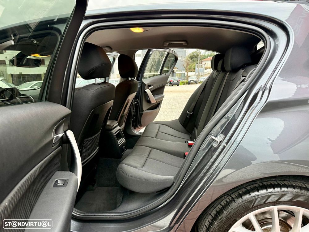 BMW 116 d EfficientDynamics - 32