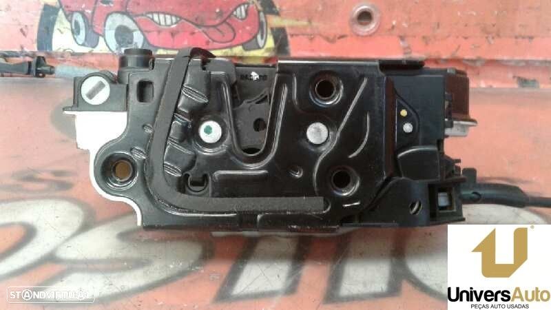 FECHADURA PORTA TRASEIRA ESQUERDA VOLKSWAGEN POLO 2011 -5K4839015F - 1