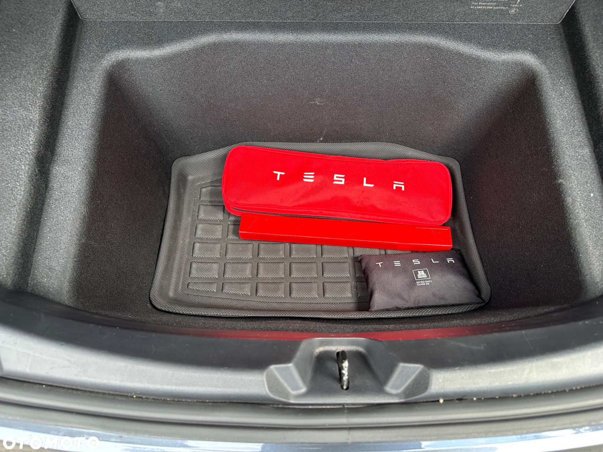 Tesla Model 3 Langstreckenbatterie Allradantrieb Dual Motor - 19