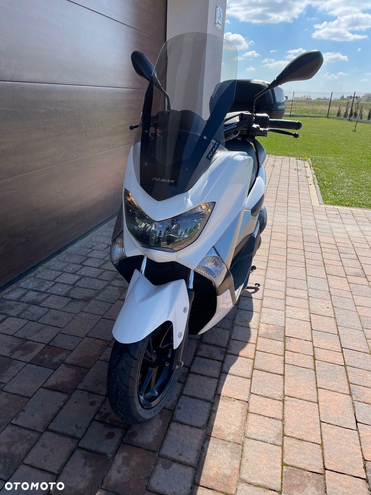 Yamaha NMAX - 4