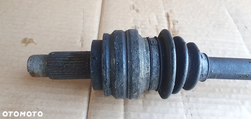 Półoś prawy tył tylna prawa półośka BMW X1 E84 7591592 - 2