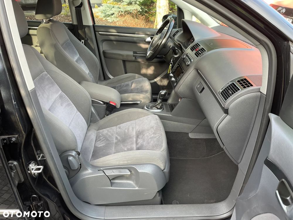 Volkswagen Touran 1.4 TSI DSG Highline - 17