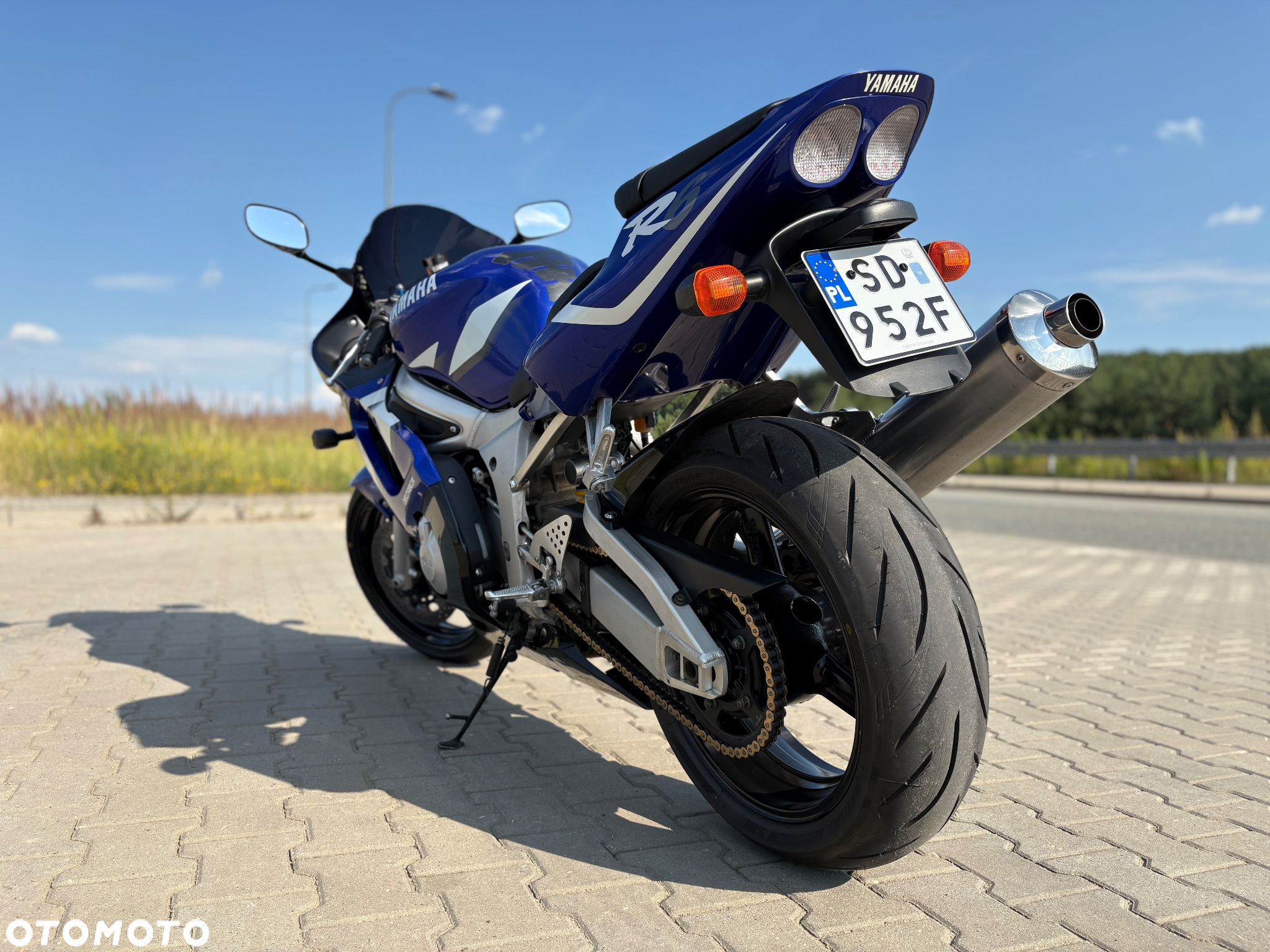 Yamaha YZF - 6