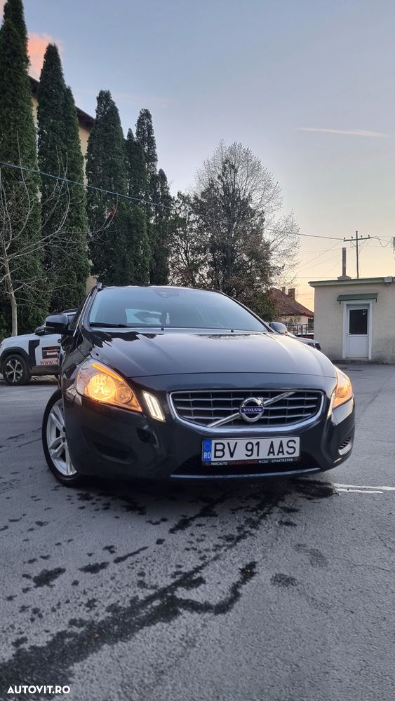 Volvo V60 T4 - 5