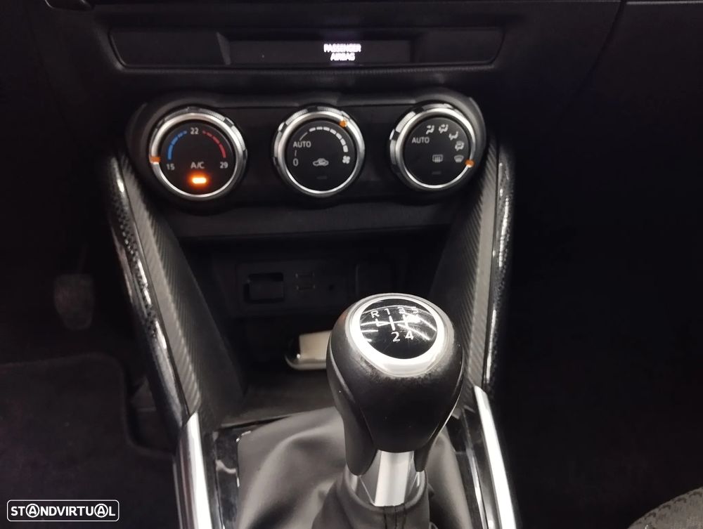 Mazda 2 1.5 Sky-G Evolve Navi - 30