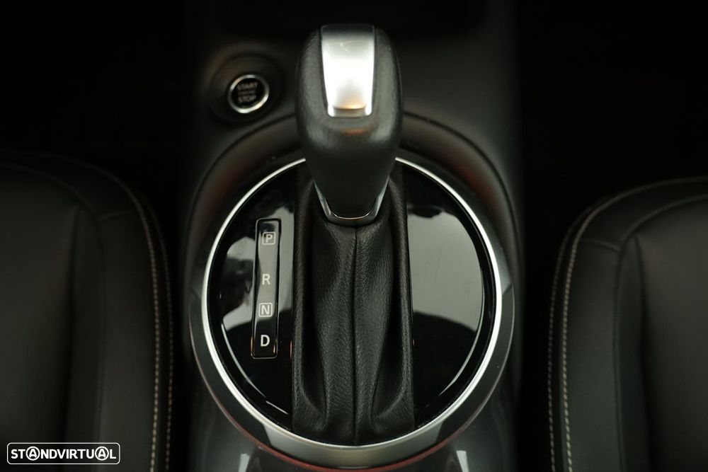 Nissan Juke 1.0 DIG-T Tekna DCT - 14