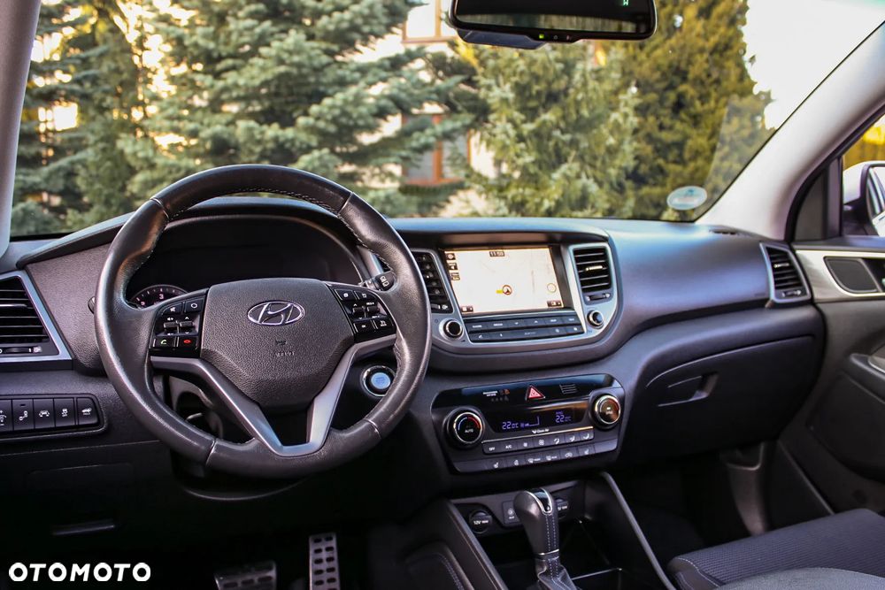 Hyundai Tucson 2.0 CRDI 4WD Automatik Premium - 30