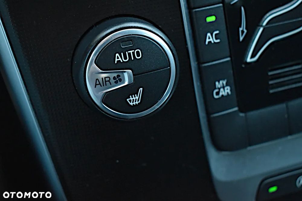 Volvo V40 D2 RDesign - 19