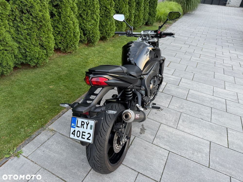 Yamaha FZ - 6
