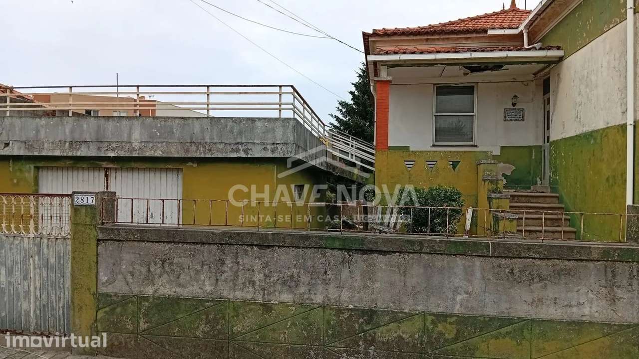 Moradia p/ Recuperar em Valadares - Grande imagem: 2/26