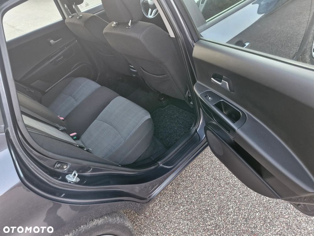 Volkswagen Golf 1.6 Edition - 17