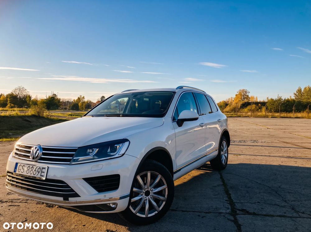 Volkswagen Touareg 2015 photo 2