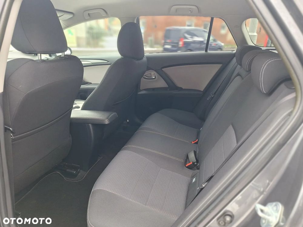 Toyota Avensis 2.0 D-4D Active Business - 12