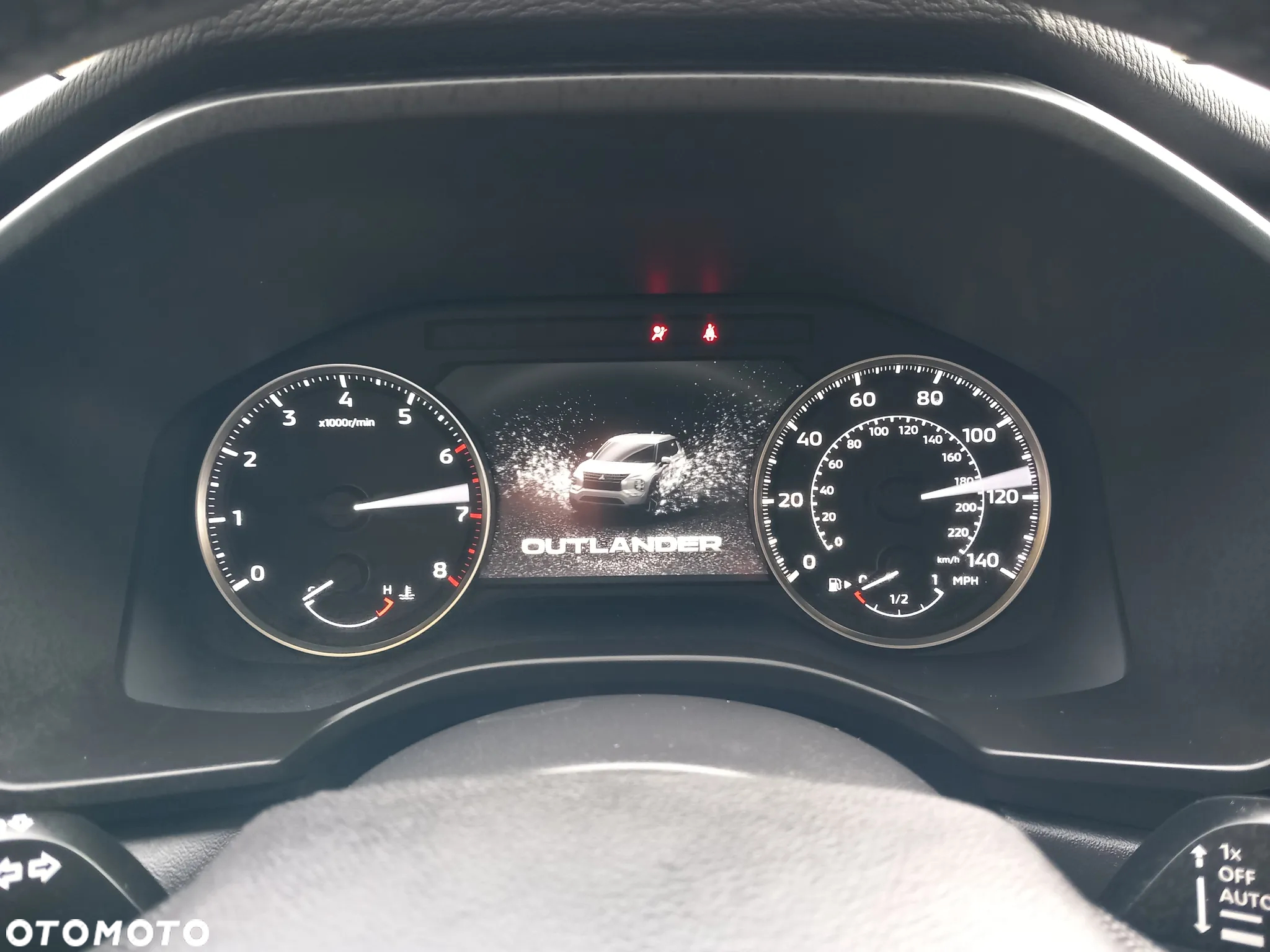 Mitsubishi Outlander 2.4 4WD CVT Intense - 12
