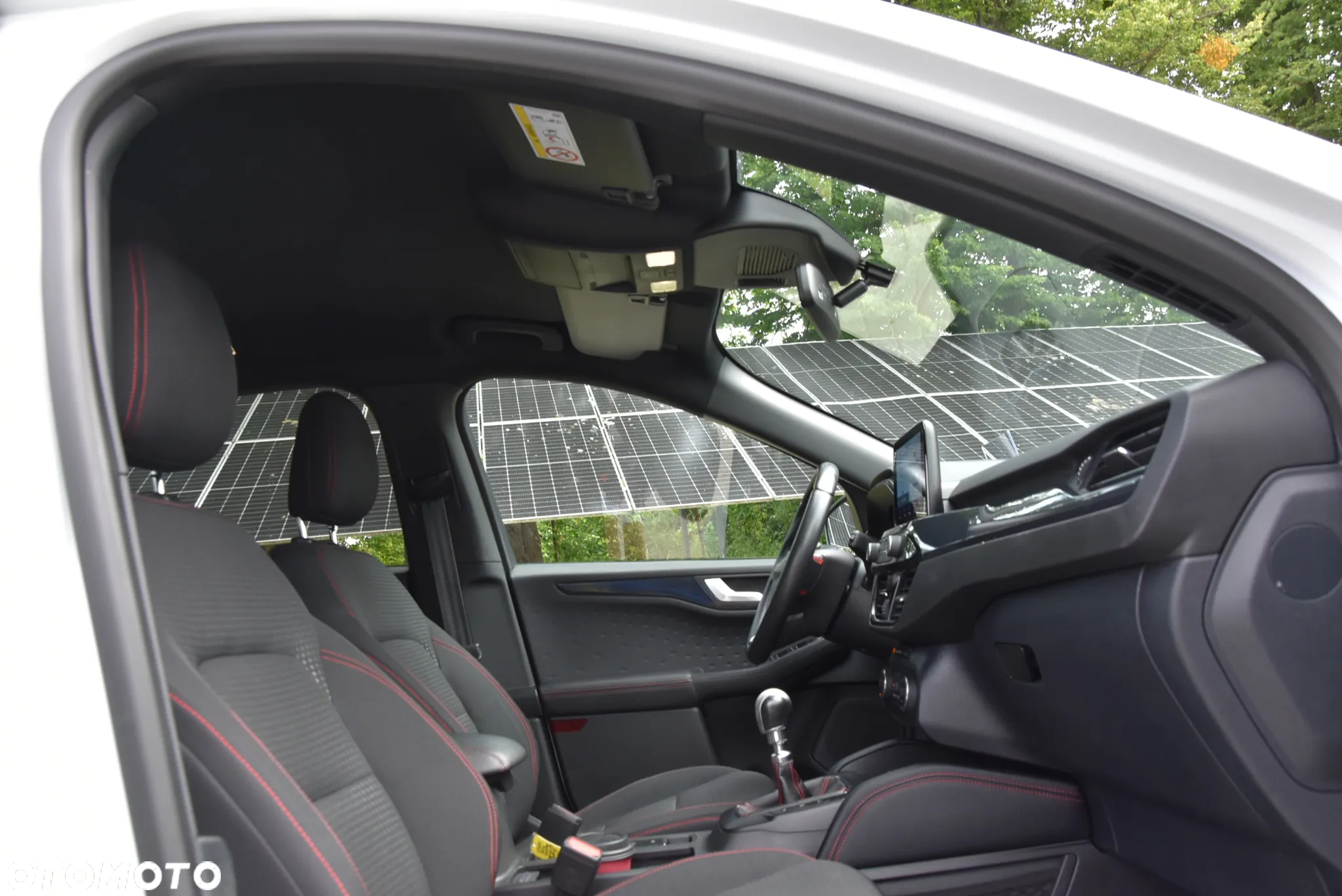 Ford Kuga 2.0 EcoBlue Hybrid ST-LINE X - 13