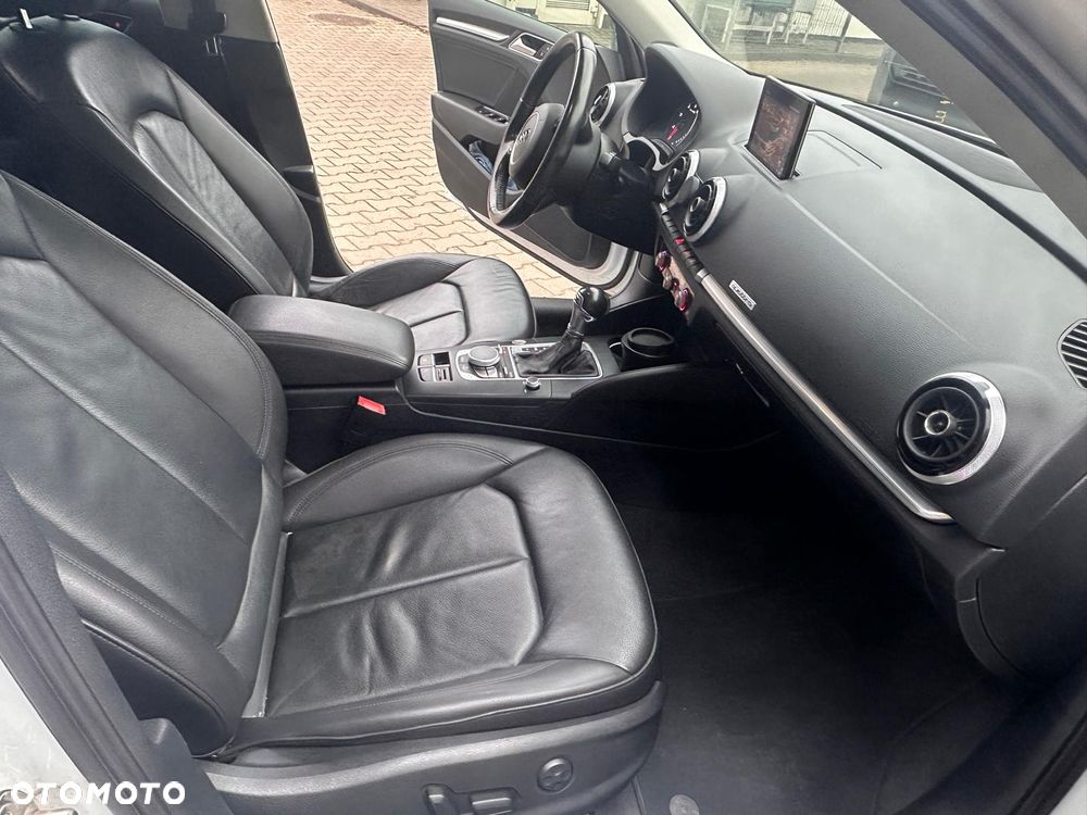 Audi A3 Limousine 40 TFSI quattro S tronic sport - 10