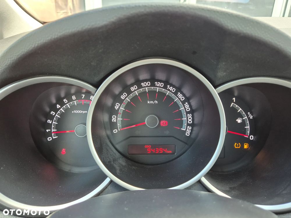 Kia Venga 1.4 Business Line - 10