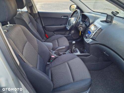 Hyundai i30 1.6 Comfort - 3