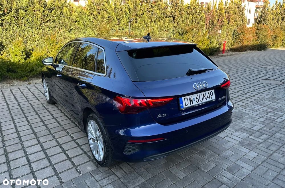 Audi A3 Sportback 35 TFSI S tronic - 4