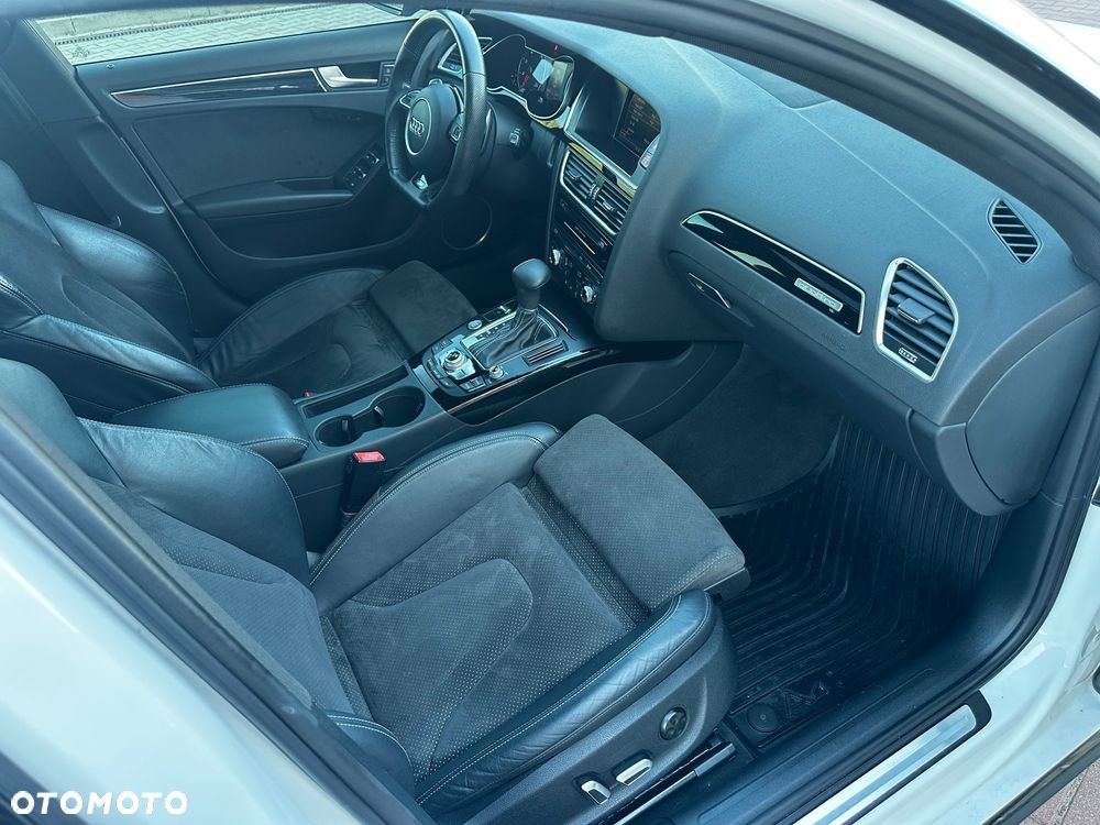 Audi A4 Limousine - 23