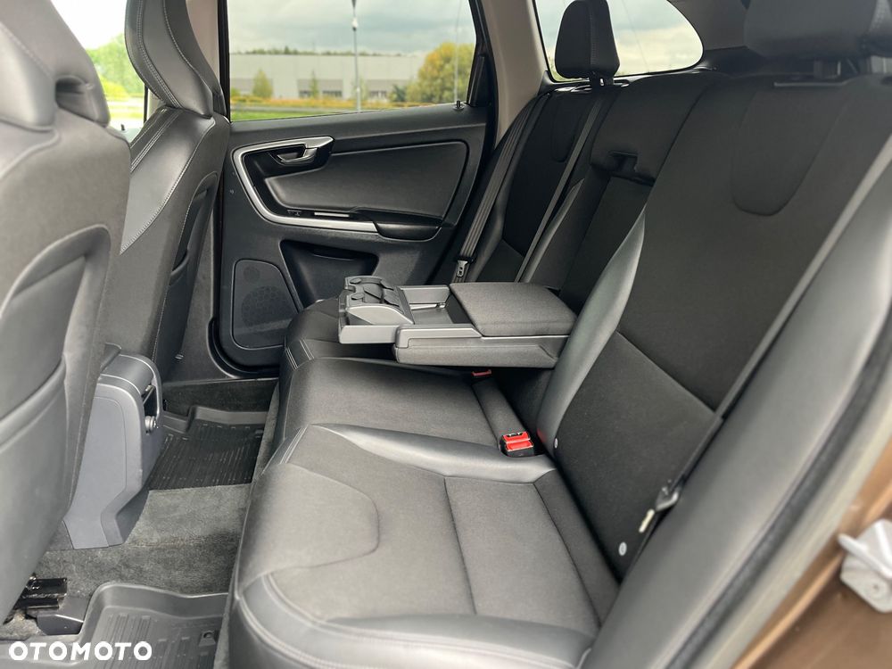 Volvo XC 60 - 23