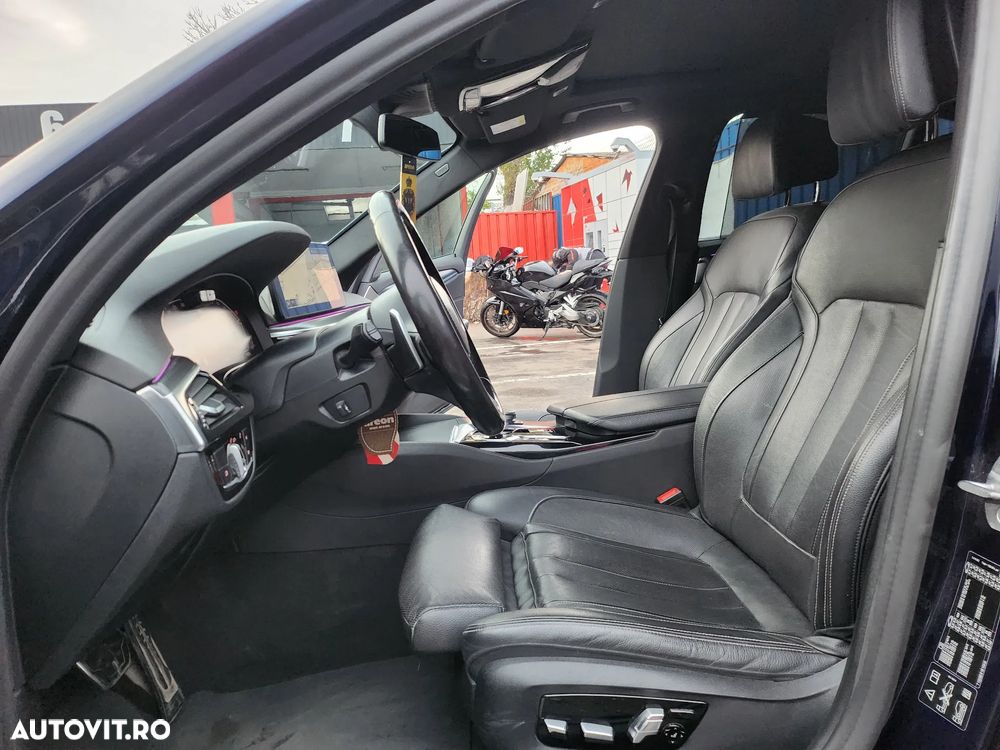 BMW Seria 5 530d xDrive AT MHEV - 16