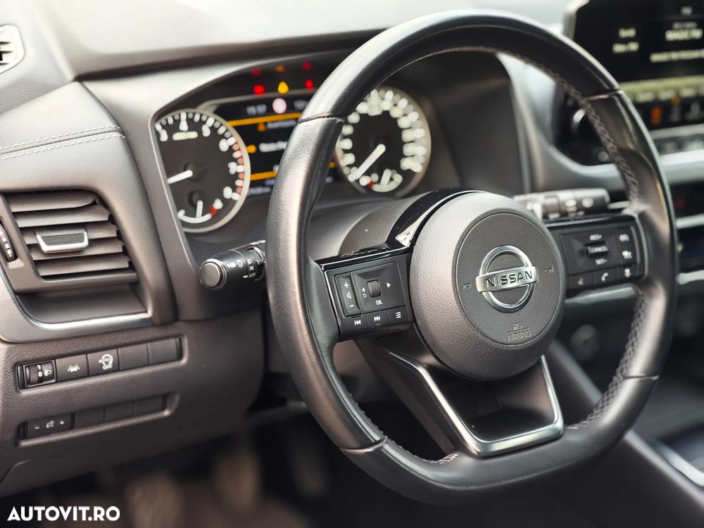 Nissan Qashqai 1.3 DIG-T N-CONNECTA - 17