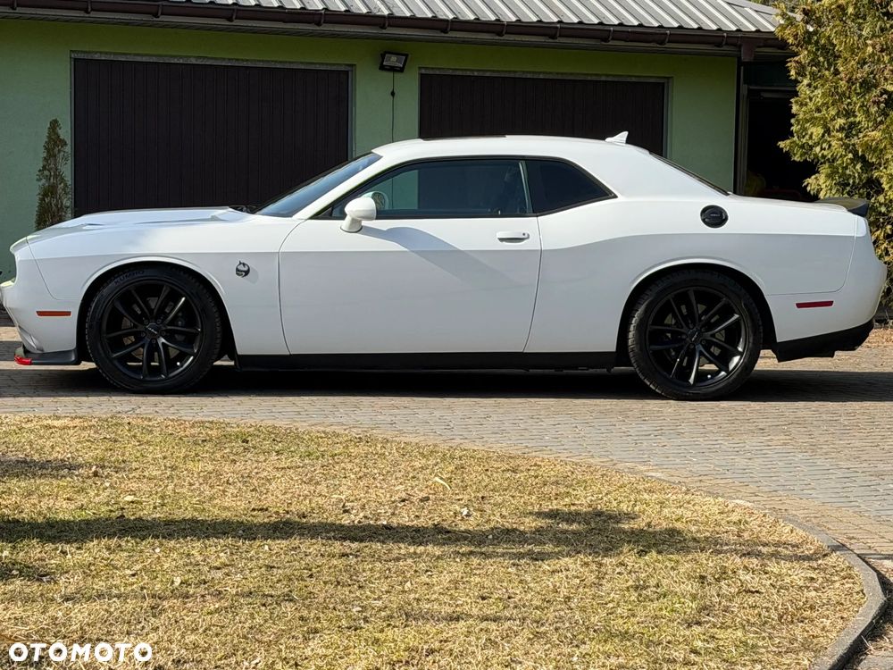 Dodge Challenger 6.4 Scat Pack - 3