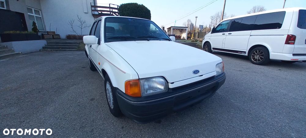 Ford Orion 1.4 CL - 25