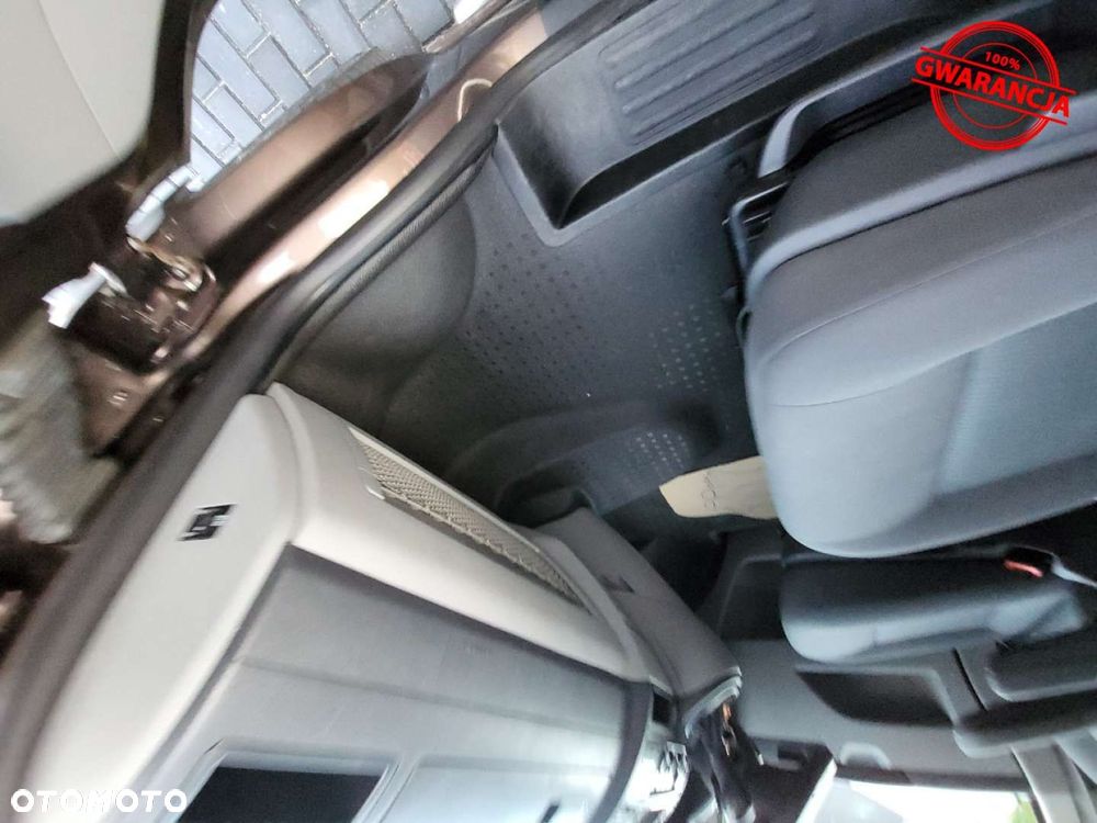 Volkswagen Transporter - 31