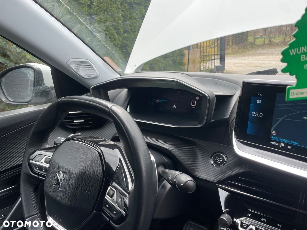 Peugeot 2008 1.5 BlueHDi Allure Pack S&S EAT8 - 28