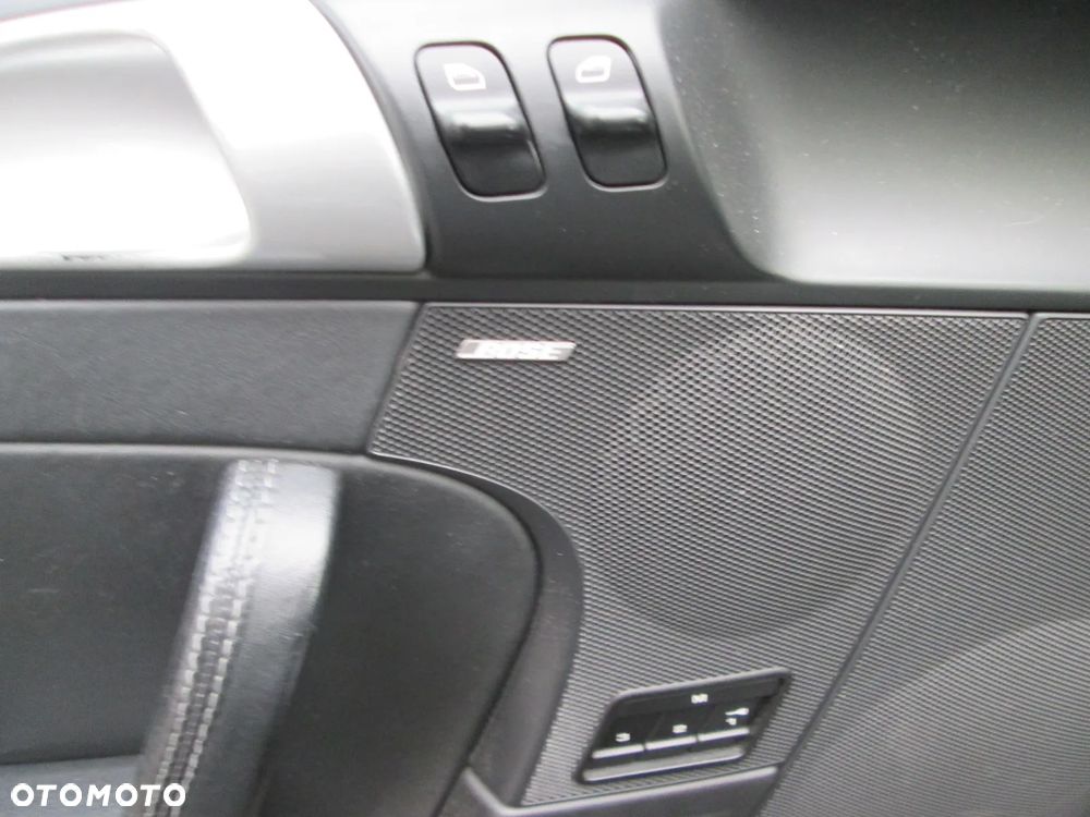 Porsche 911 Carrera Tiptronic S - 11