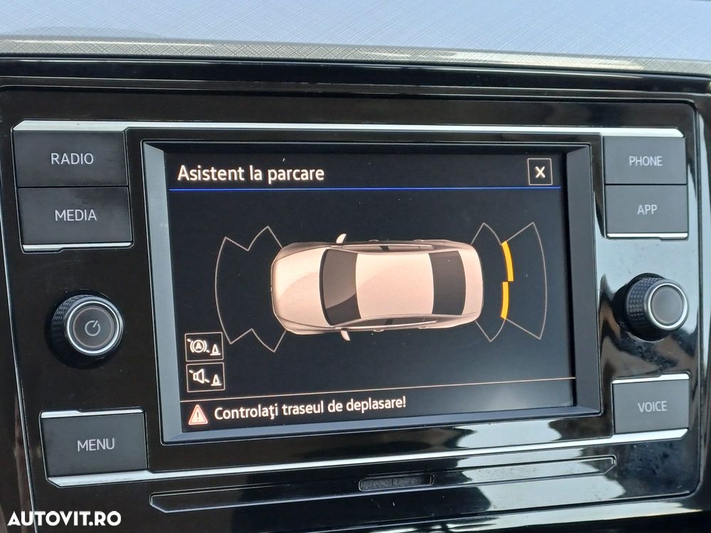 Volkswagen Passat 1.5 TSI ACT DSG Comfortline - 18