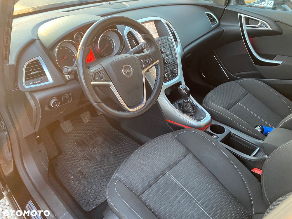 Opel Astra 1.4 Turbo Cosmo - 13