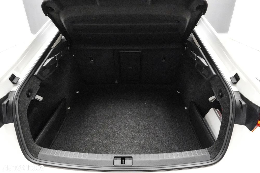 Skoda Octavia 1.0 TSI e-TEC DSG First Edition - 28